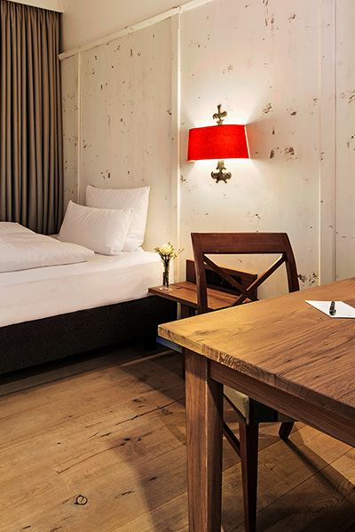 STANDARD EINZELZIMMER